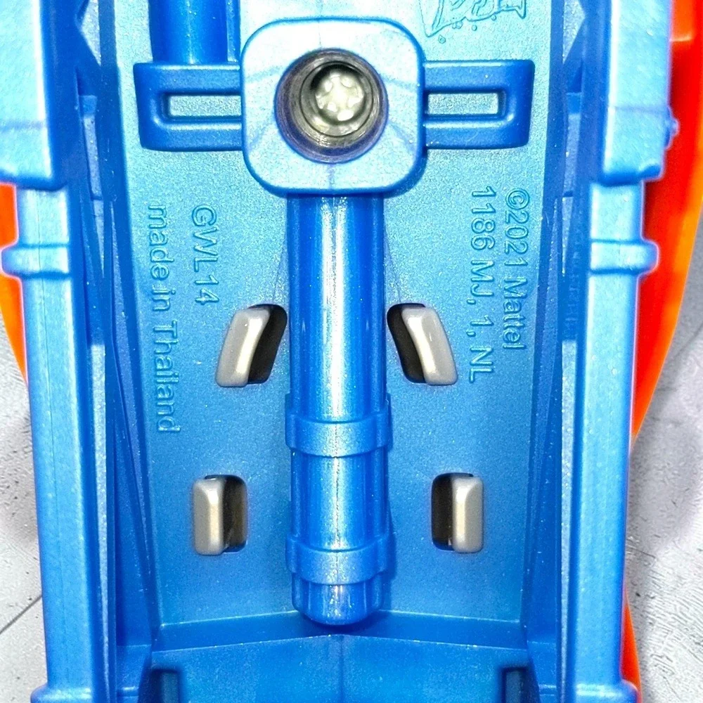 Hot Wheels Large Monster Truck Piran-Ahhh 1:24 Scale Green Orange Diecast 2021